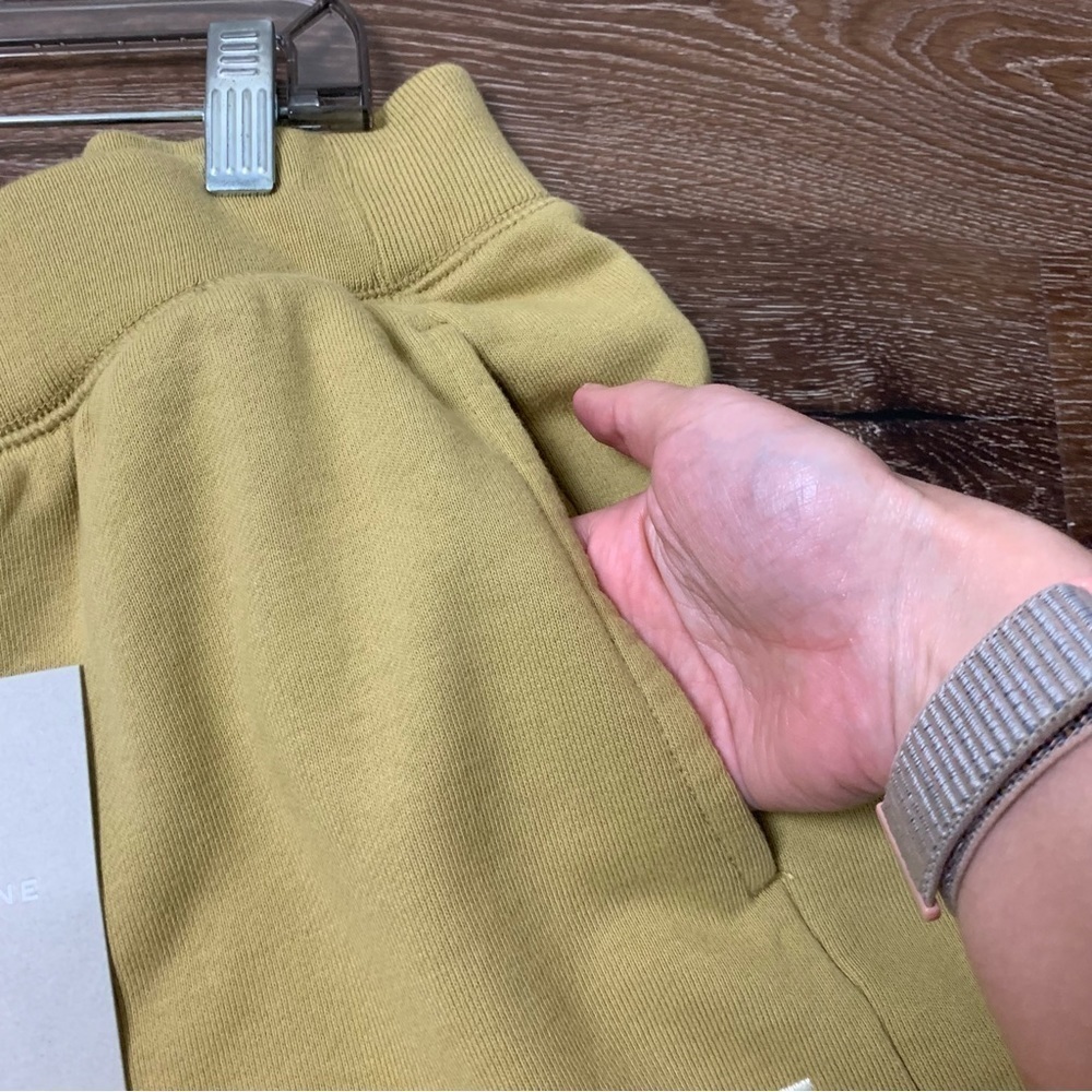 Everlane women’s the track sweat shorts pockets - Picture 7 of 7